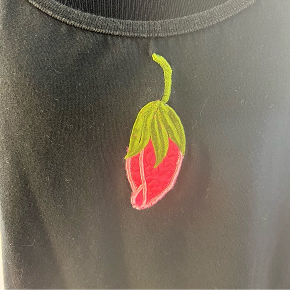 CC Sportswear Tank Top Black Sleeveless Shirt Strawberry Summer Womens L Large - Picture 2 of 3